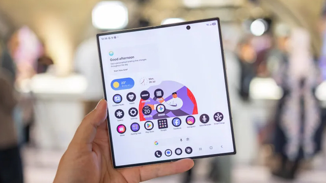 Galaxy Z Fold8 Ultra